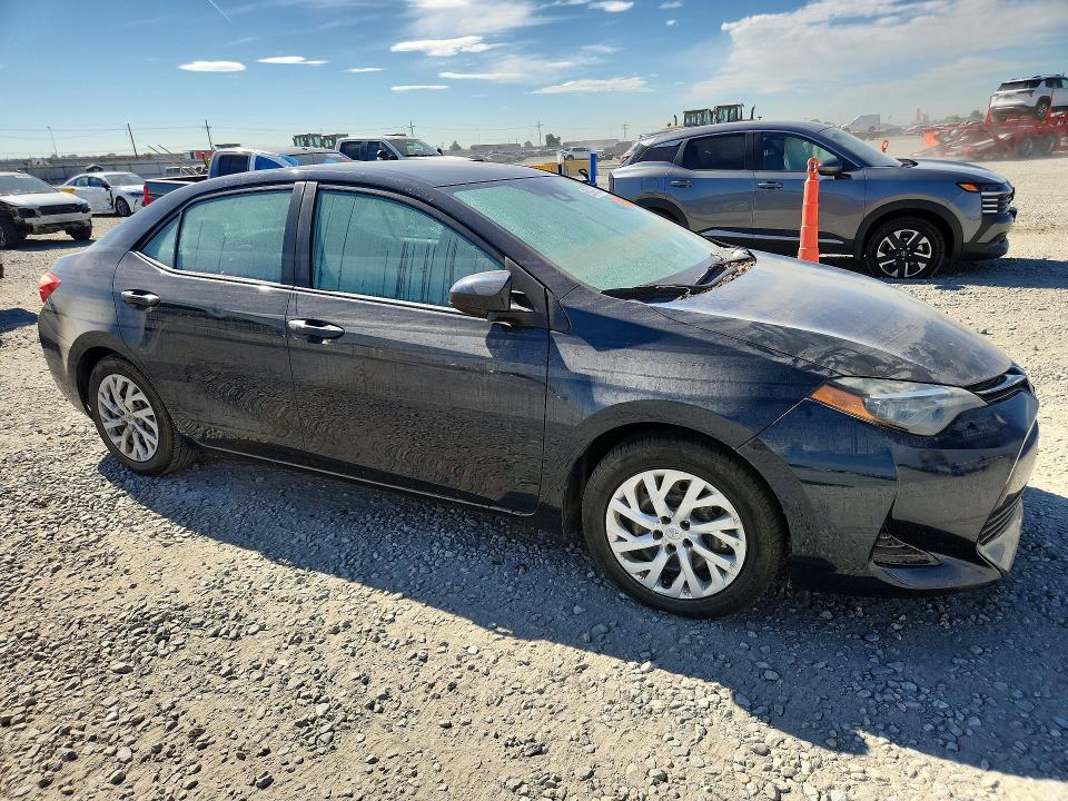 صورة رقم 4 من المزاد - 2018 TOYOTA COROLLA مع VIN 5YFBURHE7JP853021