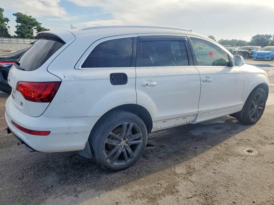 Photo 3 from auction – 2011 AUDI Q7 with VIN WA1WMAFE2BD003561