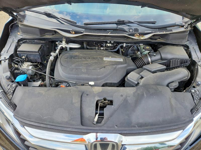 Photo 12 from auction – 2018 HONDA ODYSSEY with VIN 5FNRL6H79JB056279