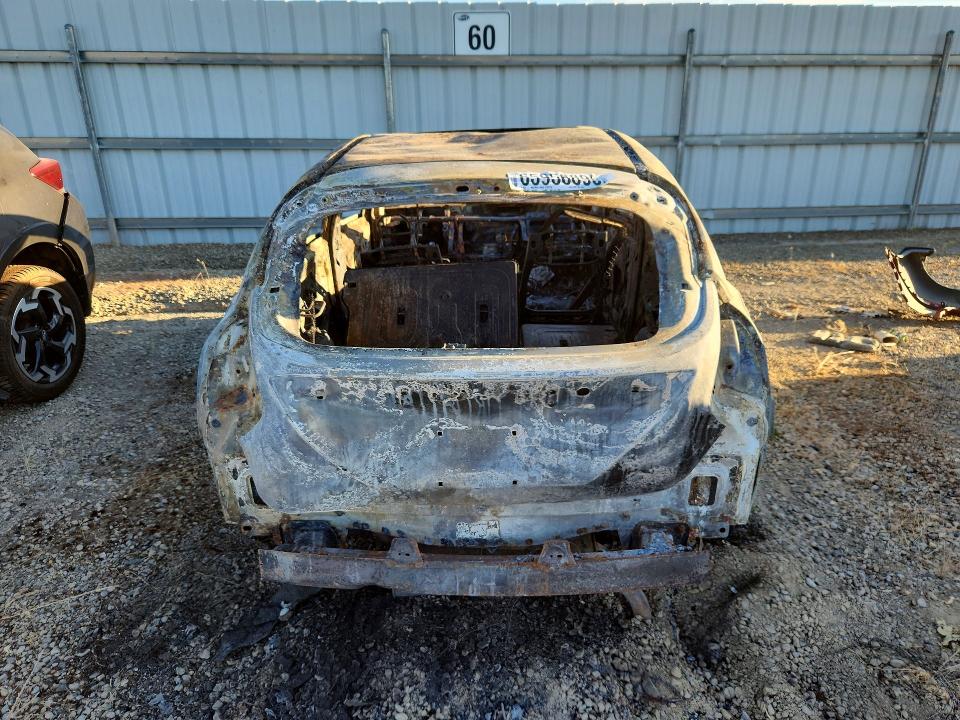 Photo 6 from auction – 2012 FORD FOCUS with VIN 1FAHP3M21CL469229