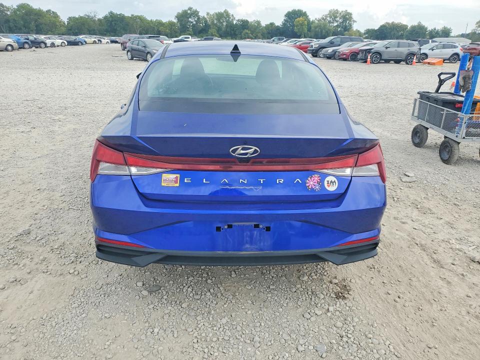 Photo 6 from auction – 2023 HYUNDAI ELANTRA with VIN KMHLM4AG2PU502771