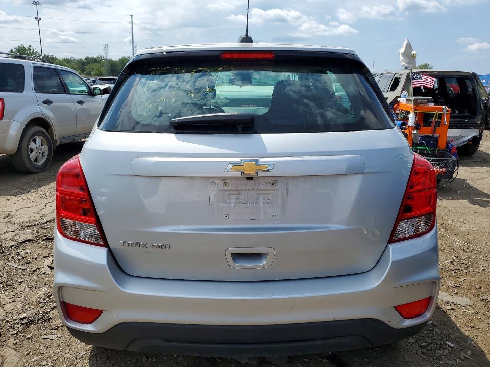 Снимка 6 от търг – 2019 CHEVROLET TRAX с VIN 3GNCJNSBXKL357303