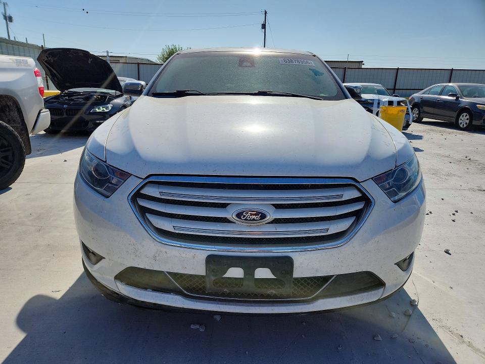 Photo 5 from auction – 2015 FORD TAURUS with VIN 1FAHP2F88FG209161