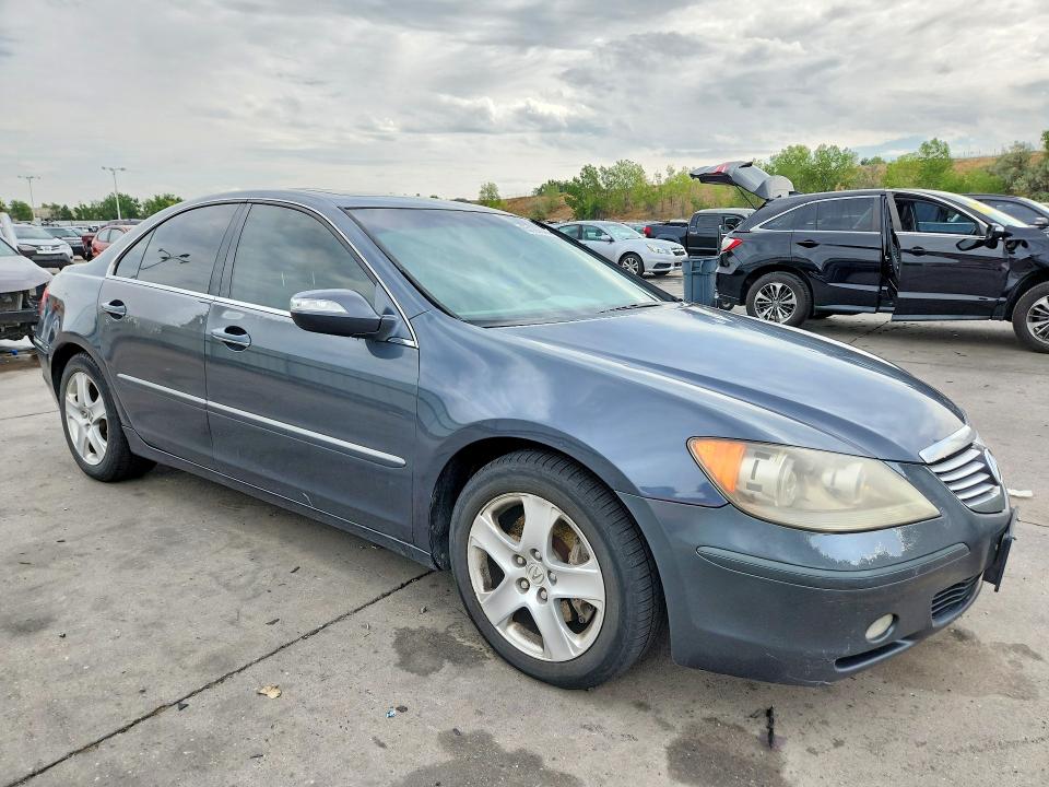 Photo 4 from auction – 2005 ACURA RL with VIN JH4KB16545C012409
