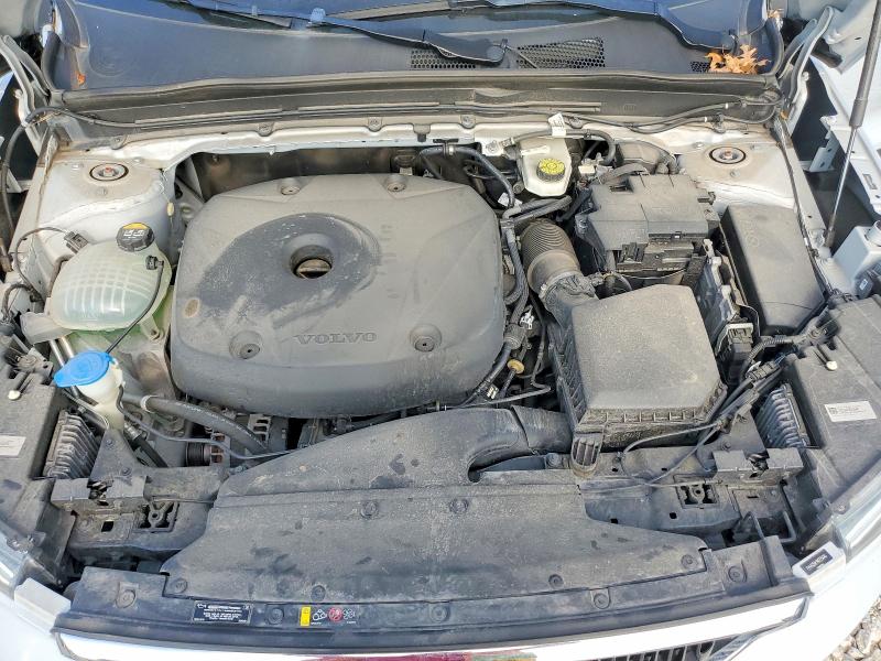 Снимка 12 от търг – 2022 VOLVO XC40 с VIN YV4AC2HK1N2725645