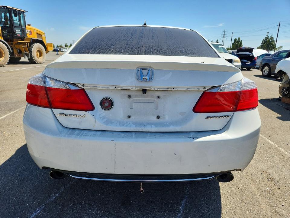 Photo 6 from auction – 2014 HONDA ACCORD with VIN 1HGCR2F50EA135421