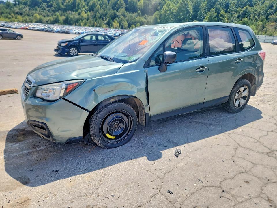 SUBARU FORESTER 2018 with VIN JF2SJAAC0JH576230 - Photo from auction