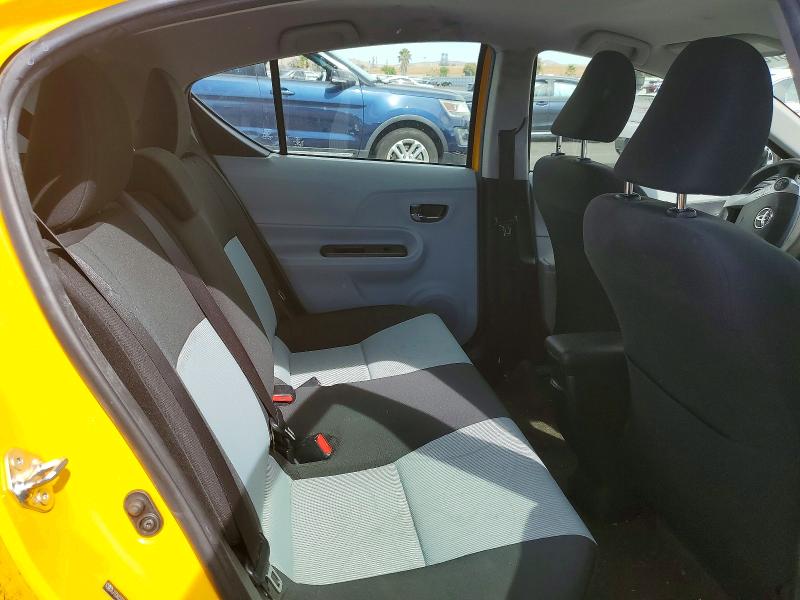 Photo 10 from auction – 2014 TOYOTA PRIUS C with VIN JTDKDTB35E1080595