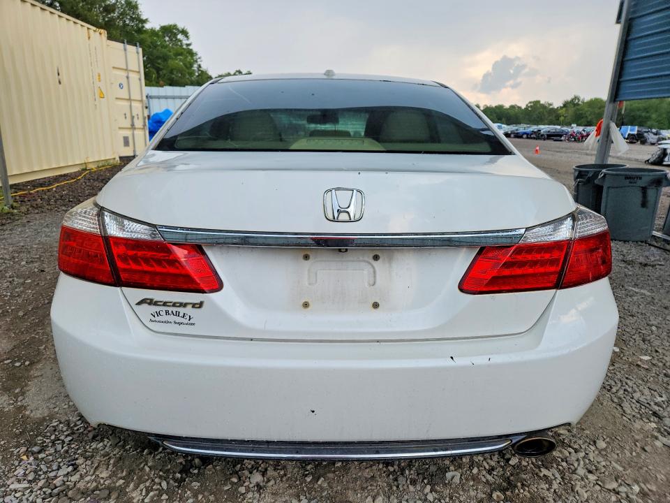 Photo 6 from auction – 2014 HONDA ACCORD with VIN 1HGCR2F82EA009040