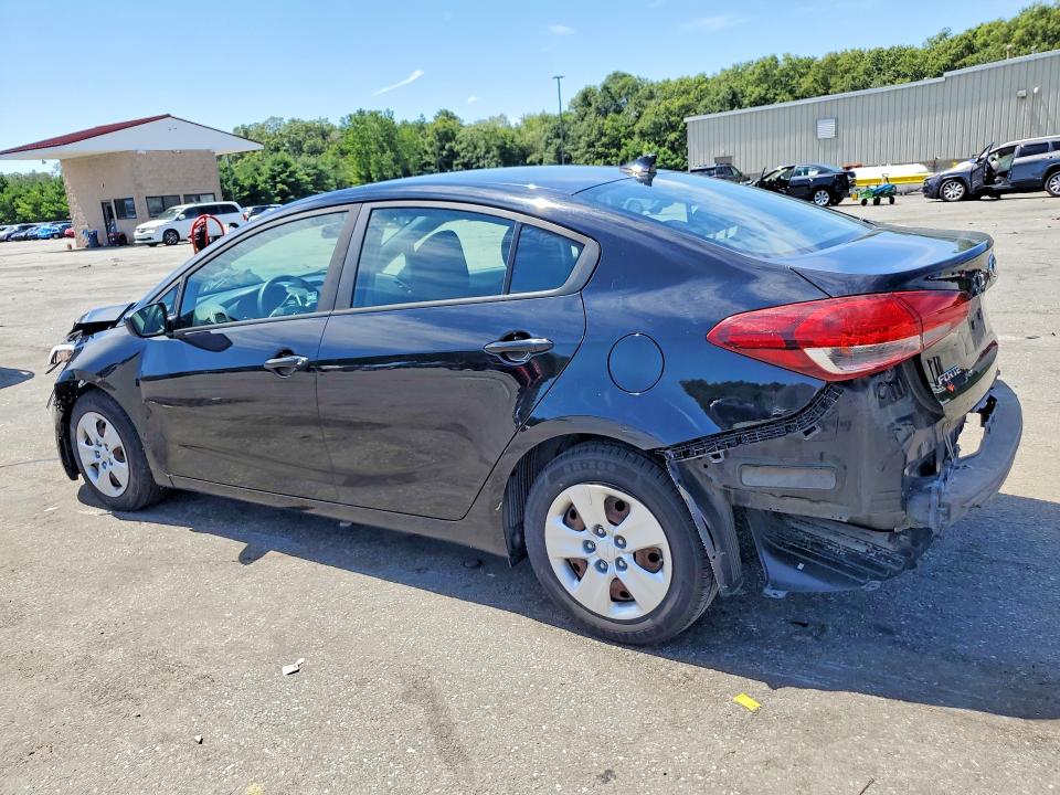 Photo 2 from auction – 2018 KIA FORTE with VIN 3KPFK4A7XJE281983