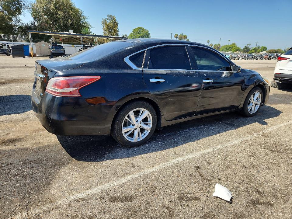 Photo 3 from auction – 2013 NISSAN ALTIMA with VIN 1N4AL3AP1DC299257