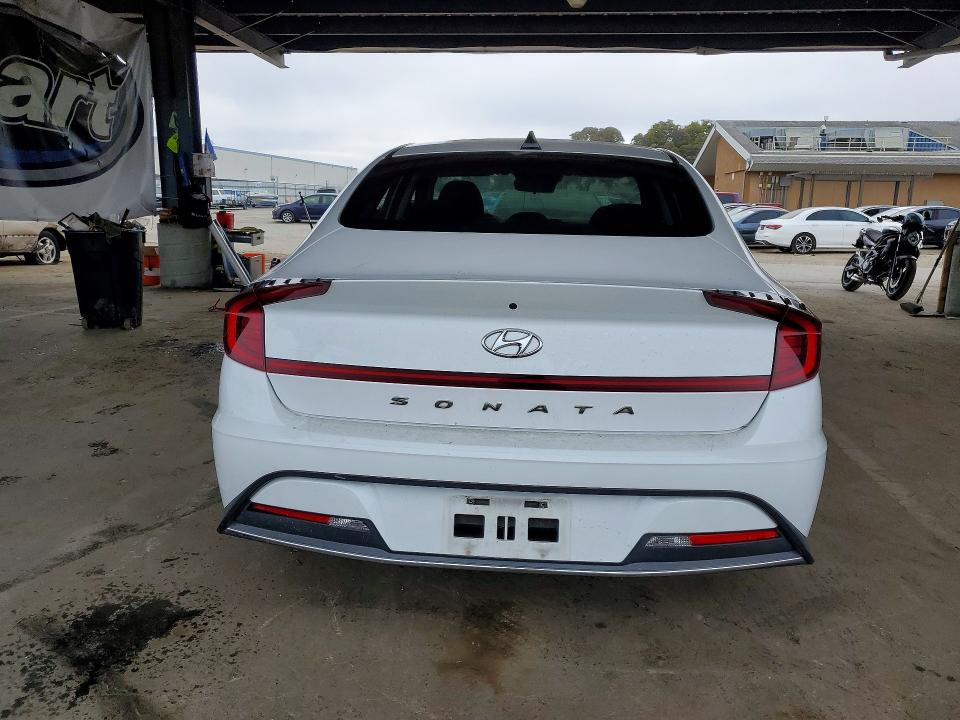 Photo 6 from auction – 2021 HYUNDAI SONATA with VIN 5NPEG4JA9MH062974
