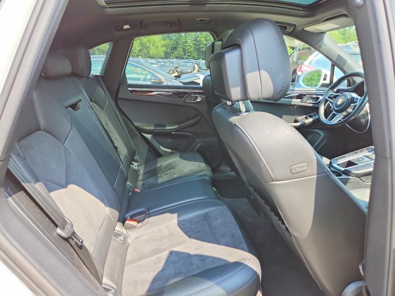 Photo 11 from auction – 2020 PORSCHE MACAN with VIN WP1AA2A58LLB08858