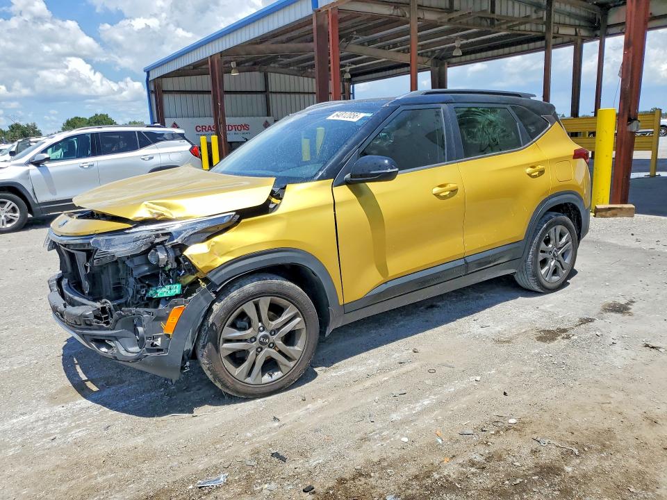 KIA SELTOS 2021 with VIN KNDEU2AA0M7140415 - Photo from auction