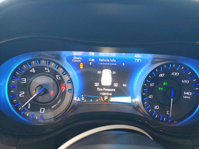 Photo 9 from auction – 2015 CHRYSLER 300 with VIN 2C3CCAGG1FH882947