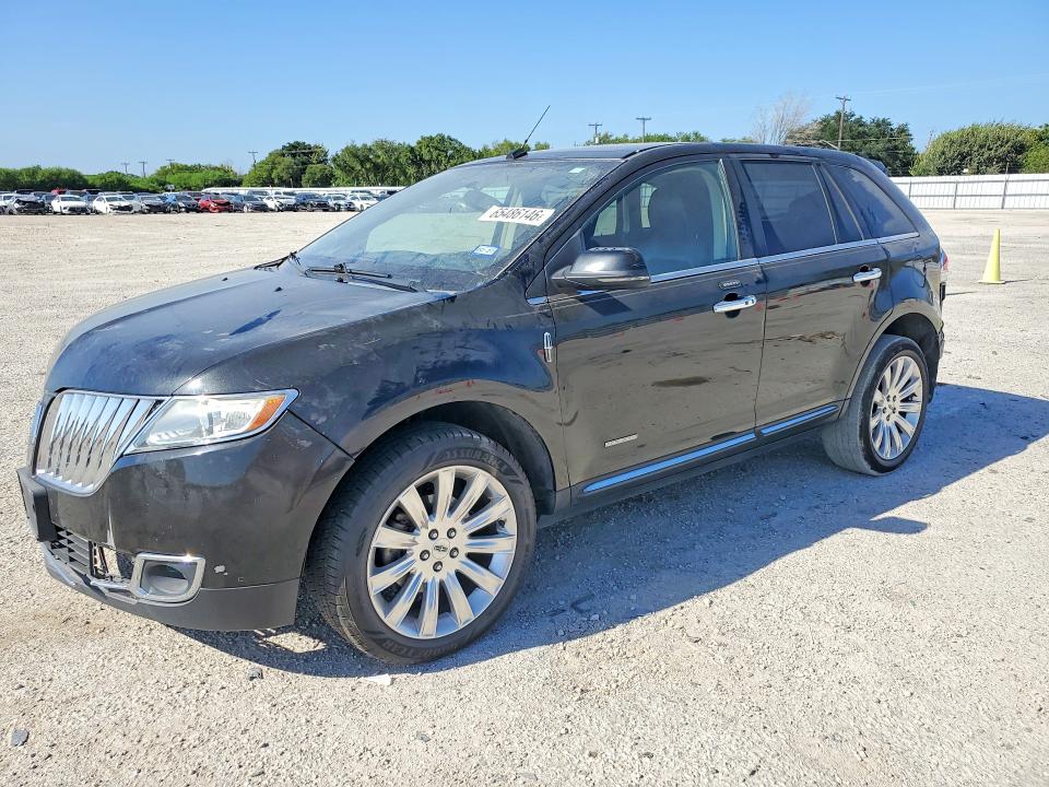LINCOLN MKX 2013 with VIN 2LMDJ6JK7DBL04898 - Photo from auction