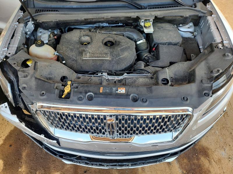 Photo 12 from auction – 2019 LINCOLN MKC with VIN 5LMCJ1C92KUL26462