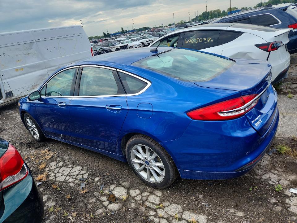 صورة رقم 2 من المزاد - 2017 FORD FUSION مع VIN 3FA6P0HD3HR406191
