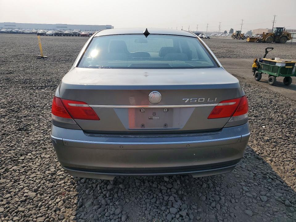 Photo 6 from auction – 2006 BMW 750 with VIN WBAHN83596DT28199