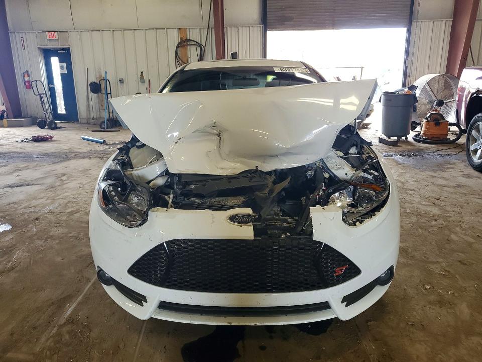 Photo 5 from auction – 2013 FORD FOCUS with VIN 1FADP3L92DL126959
