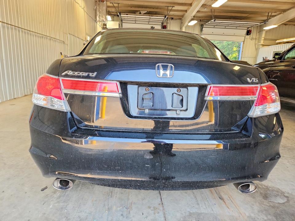 Photo 6 from auction – 2012 HONDA ACCORD with VIN 1HGCP3F8XCA009909