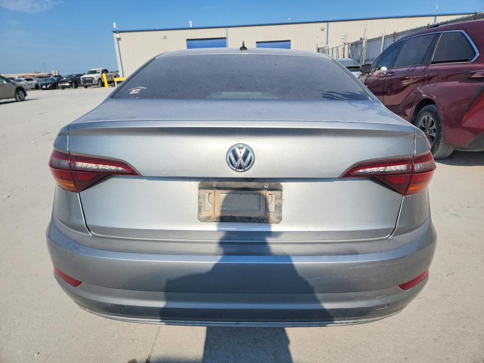 Photo 6 from auction – 2019 VOLKSWAGEN JETTA with VIN 3VWCB7BU5KM201521
