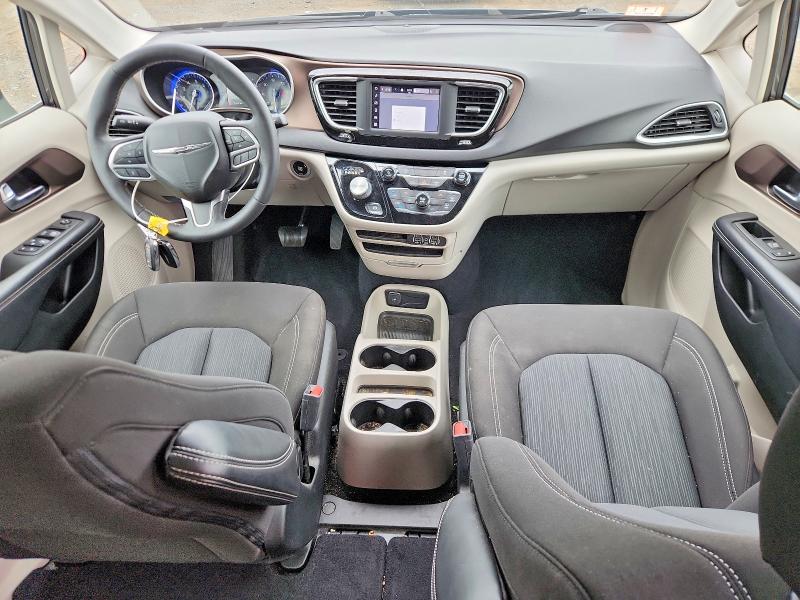 Photo 8 from auction – 2022 CHRYSLER VOYAGER with VIN 2C4RC1CG4NR158142