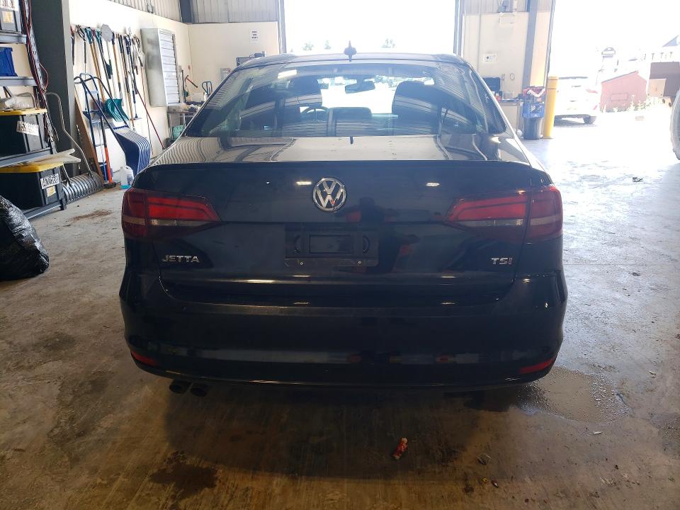 Photo 6 from auction – 2017 VOLKSWAGEN JETTA with VIN 3VWDB7AJ7HM306775