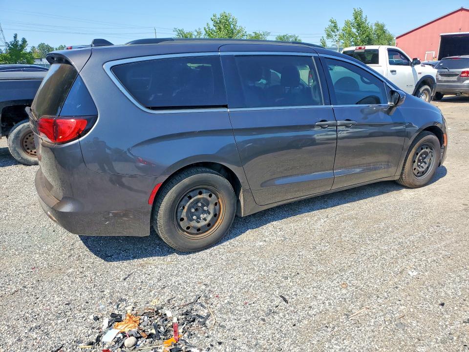Photo 3 from auction – 2018 CHRYSLER PACIFICA with VIN 2C4RC1AG2JR139537