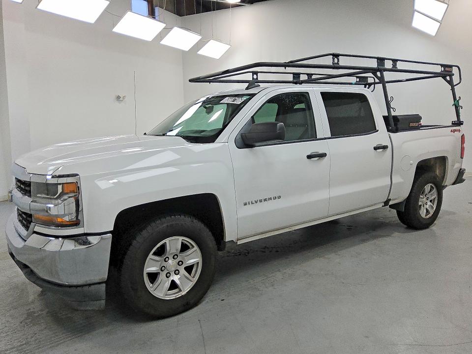 CHEVROLET SILVERADO 2018 with VIN 3GCUKNEC2JG172068 - Photo from auction