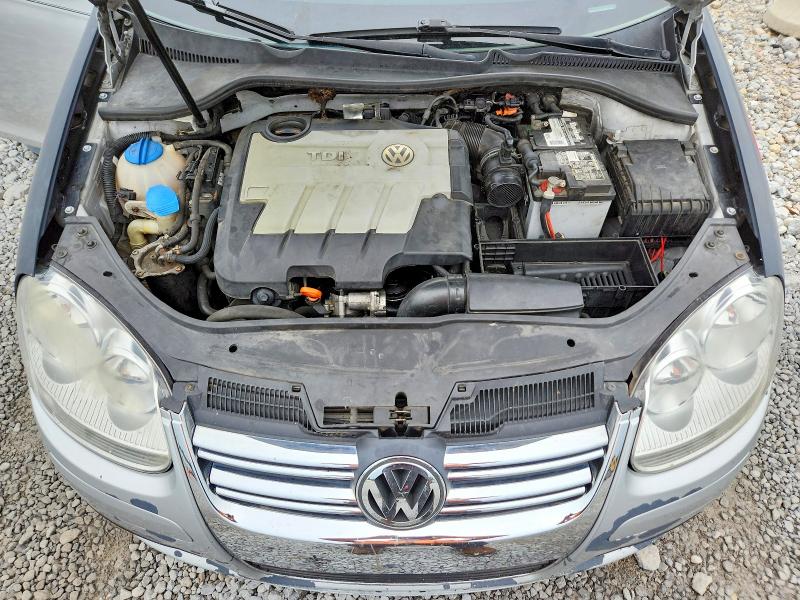 Photo 11 from auction – 2010 VOLKSWAGEN JETTA with VIN 3VWAL7AJXAM051478