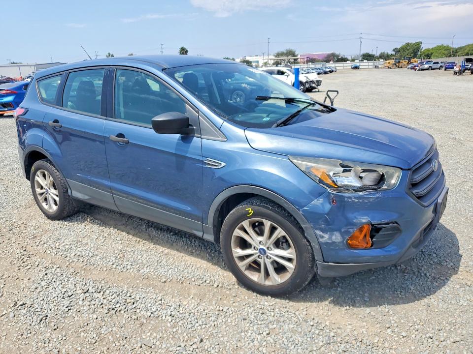 Photo 4 from auction – 2018 FORD ESCAPE with VIN 1FMCU0F73JUA56431