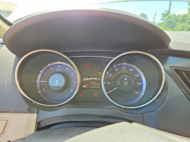 Photo 9 from auction – 2011 HYUNDAI SONATA with VIN 5NPEC4AC1BH203708