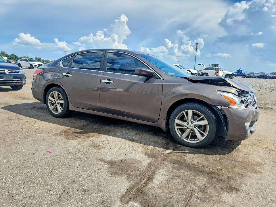 Photo 4 from auction – 2015 NISSAN ALTIMA with VIN 1N4AL3AP8FC237647