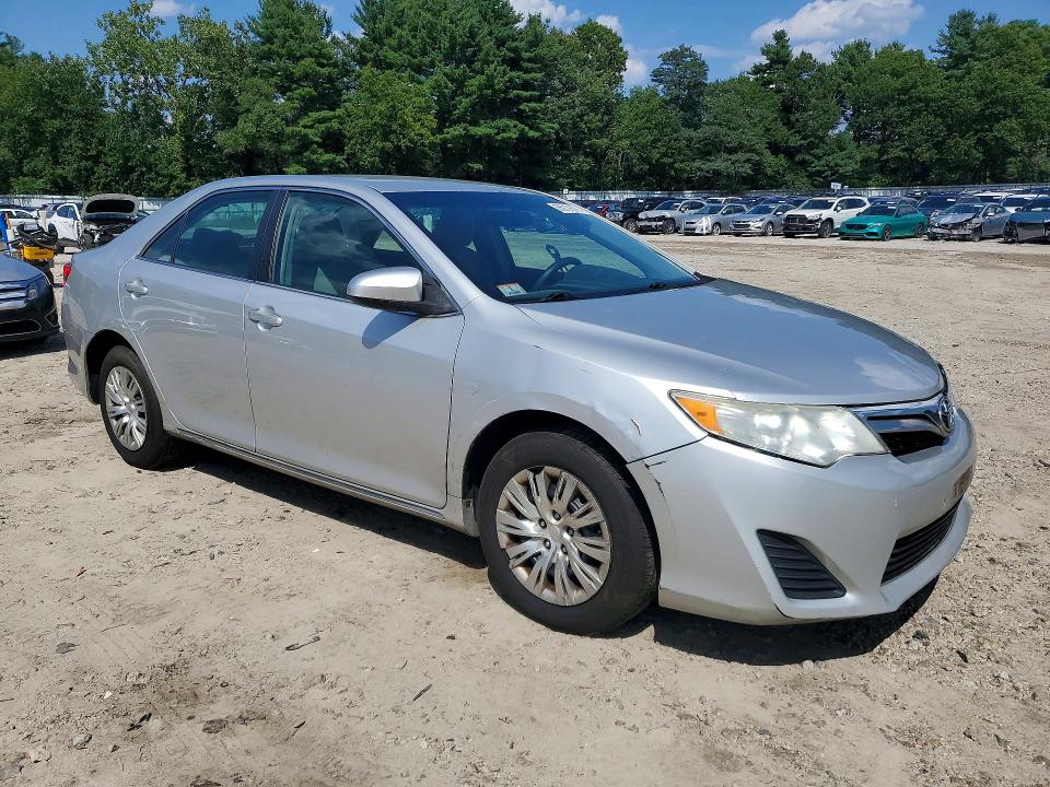 Photo 4 from auction – 2014 TOYOTA CAMRY with VIN 4T4BF1FK4ER368303