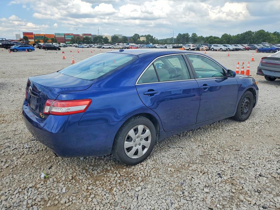 Photo 3 from auction – 2011 TOYOTA CAMRY with VIN 4T1BF3EKXBU591593