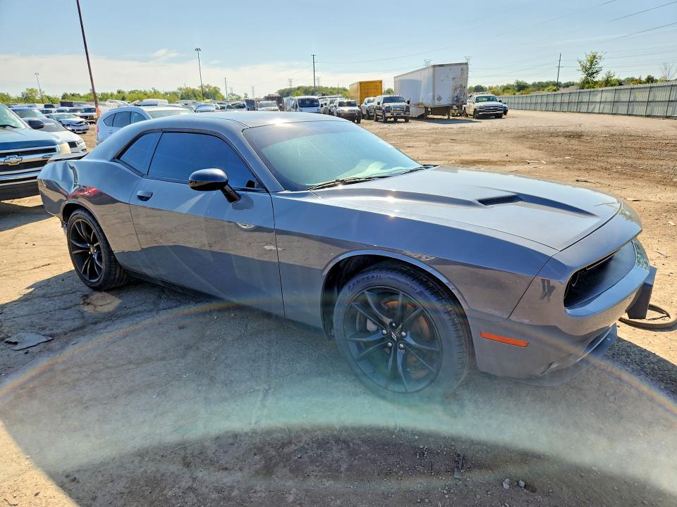 Photo 4 from auction – 2018 DODGE CHALLENGER with VIN 2C3CDZAG7JH229276