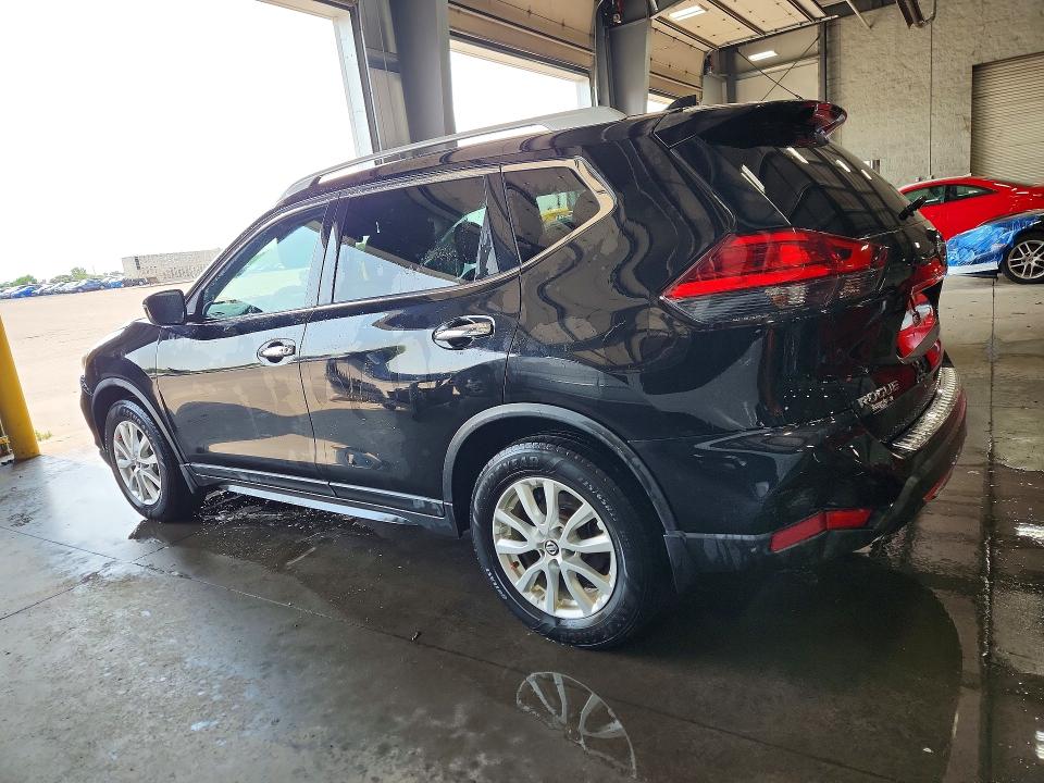 Photo 2 from auction – 2017 NISSAN ROGUE with VIN 5N1AT2MT4HC877818