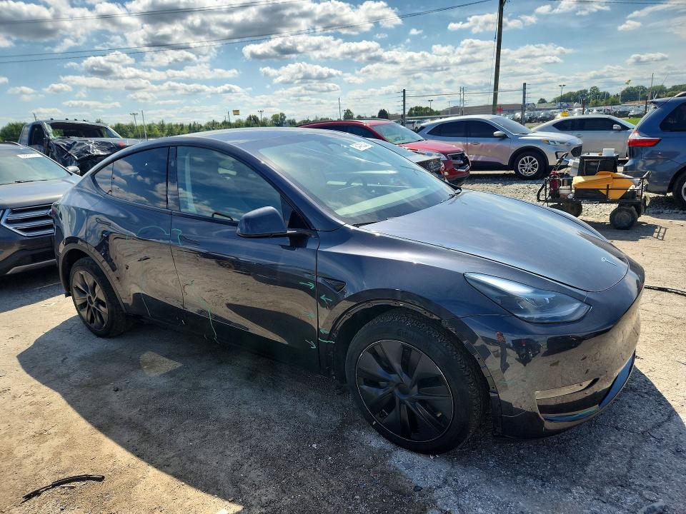 Zdjęcie 4 z aukcji – 2024 TESLA MODEL Y z VIN 7SAYGDEE4RF194401