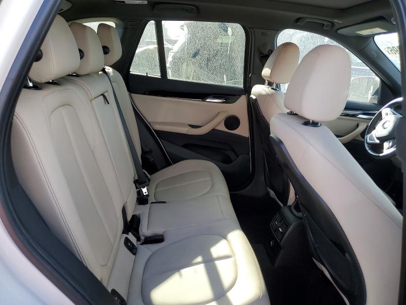 Photo 11 from auction – 2018 BMW X1 with VIN WBXHU7C39J5L08409