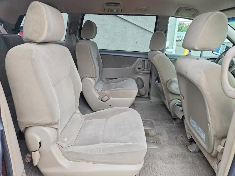 Photo 11 from auction – 2005 TOYOTA SIENNA with VIN 5TDZA23C05S304830