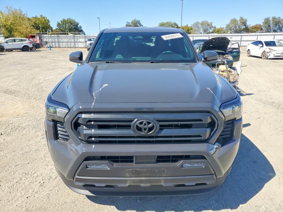 Photo 5 from auction – 2025 TOYOTA TACOMA with VIN 3TMLB5JN9SM144807