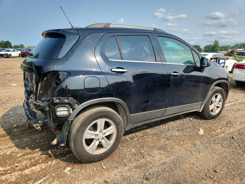 Photo 3 from auction – 2019 CHEVROLET TRAX with VIN 3GNCJPSB4KL212155
