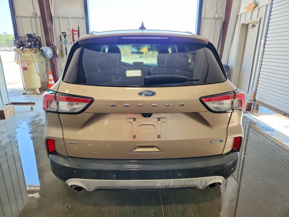 Zdjęcie 6 z aukcji – 2020 FORD ESCAPE z VIN 1FMCU9H66LUA82436