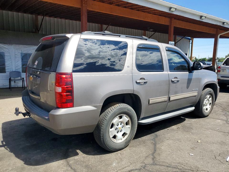 Photo 3 from auction – 2013 CHEVROLET TAHOE with VIN 1GNSKBE03DR135764