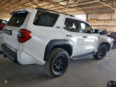 Foto 3 de la subasta – 2025 TOYOTA 4RUNNER con VIN JTEVB5BR8S5020975