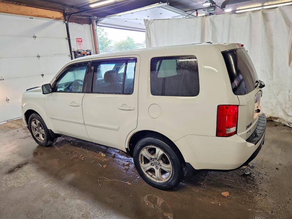 Photo 2 from auction – 2012 HONDA PILOT with VIN 5FNYF4H51CB025584
