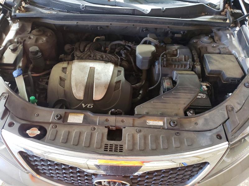 Photo 12 from auction – 2012 KIA SORENTO with VIN 5XYKT4A2XCG216704