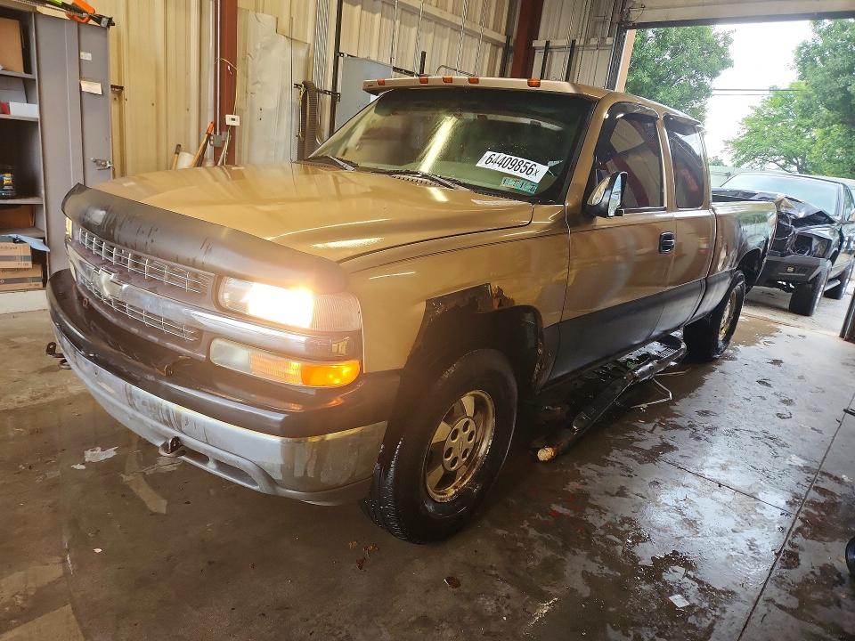 CHEVROLET SILVERADO 2001 with VIN 1GCEK19T11Z220117 - Photo from auction
