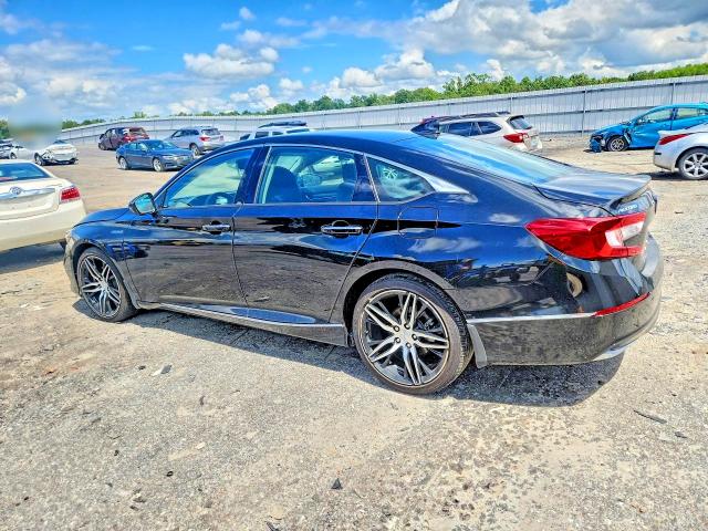 Photo 2 from auction – 2022 HONDA ACCORD with VIN 1HGCV3F94NA022091